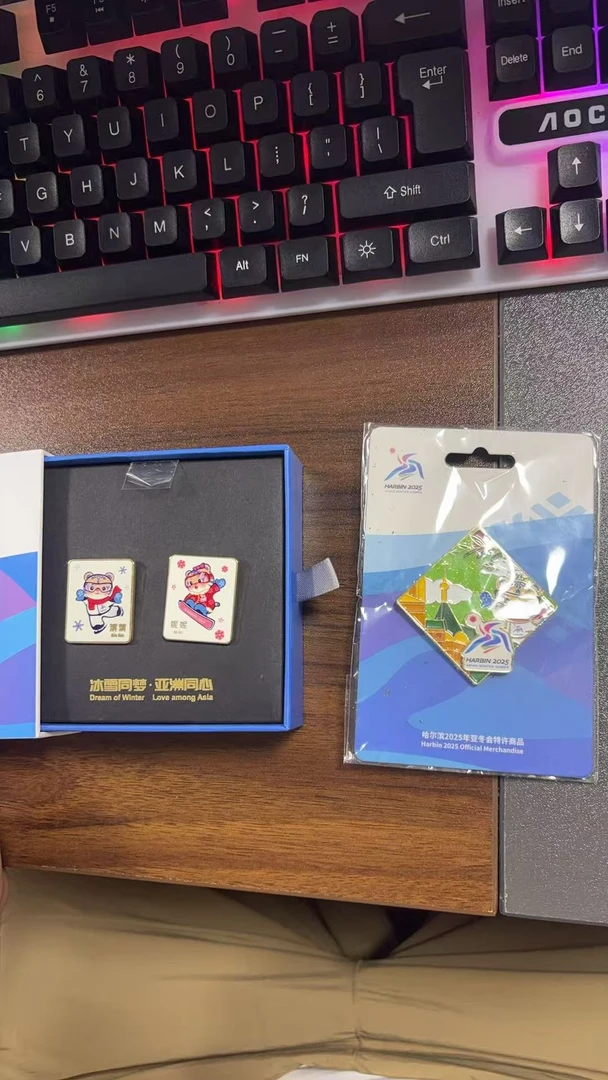 文创创意吉祥物+夏天徽章组合