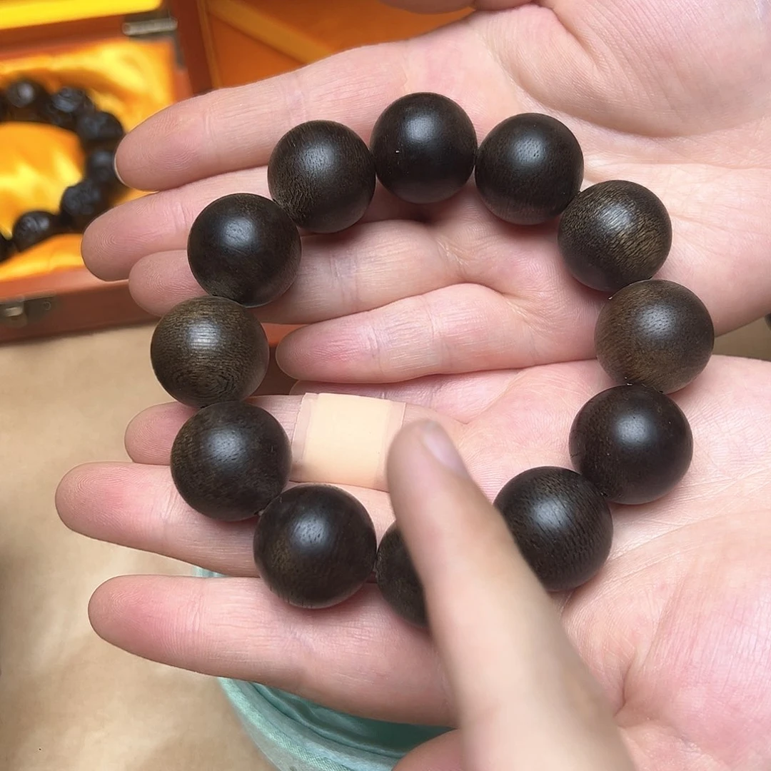 大叶紫檀（黑酸枝木类）