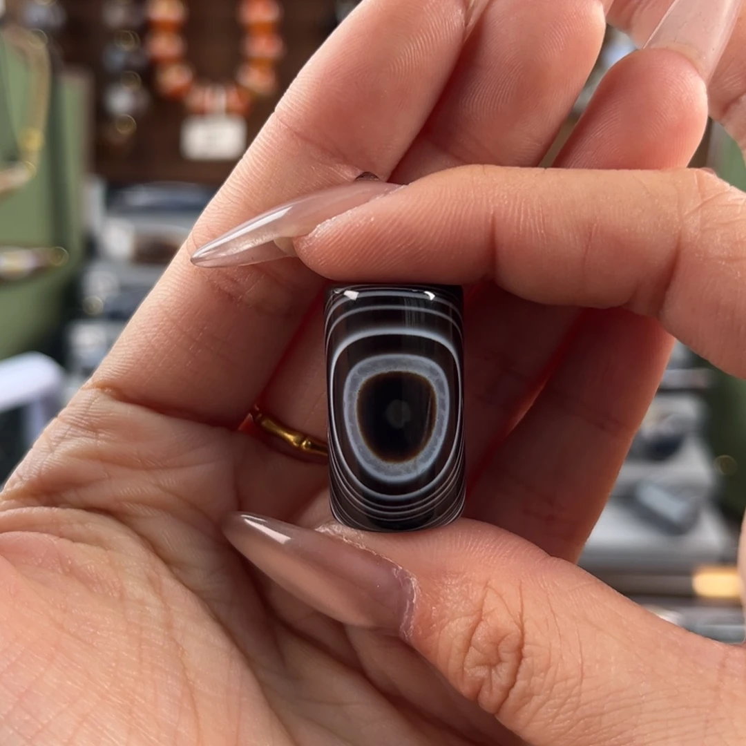 知***白玛瑙/玉髓合金珠宝奇石