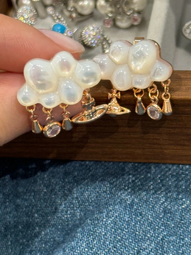 非金属珐琅耳饰 花花家-（梦幻云朵）耳钉2025新款