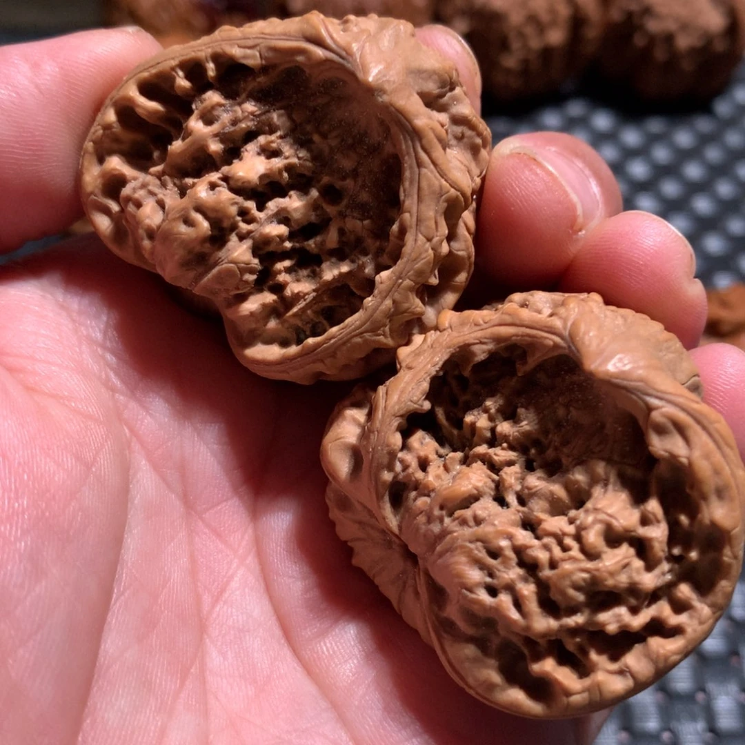文玩核桃把件聚宝盆