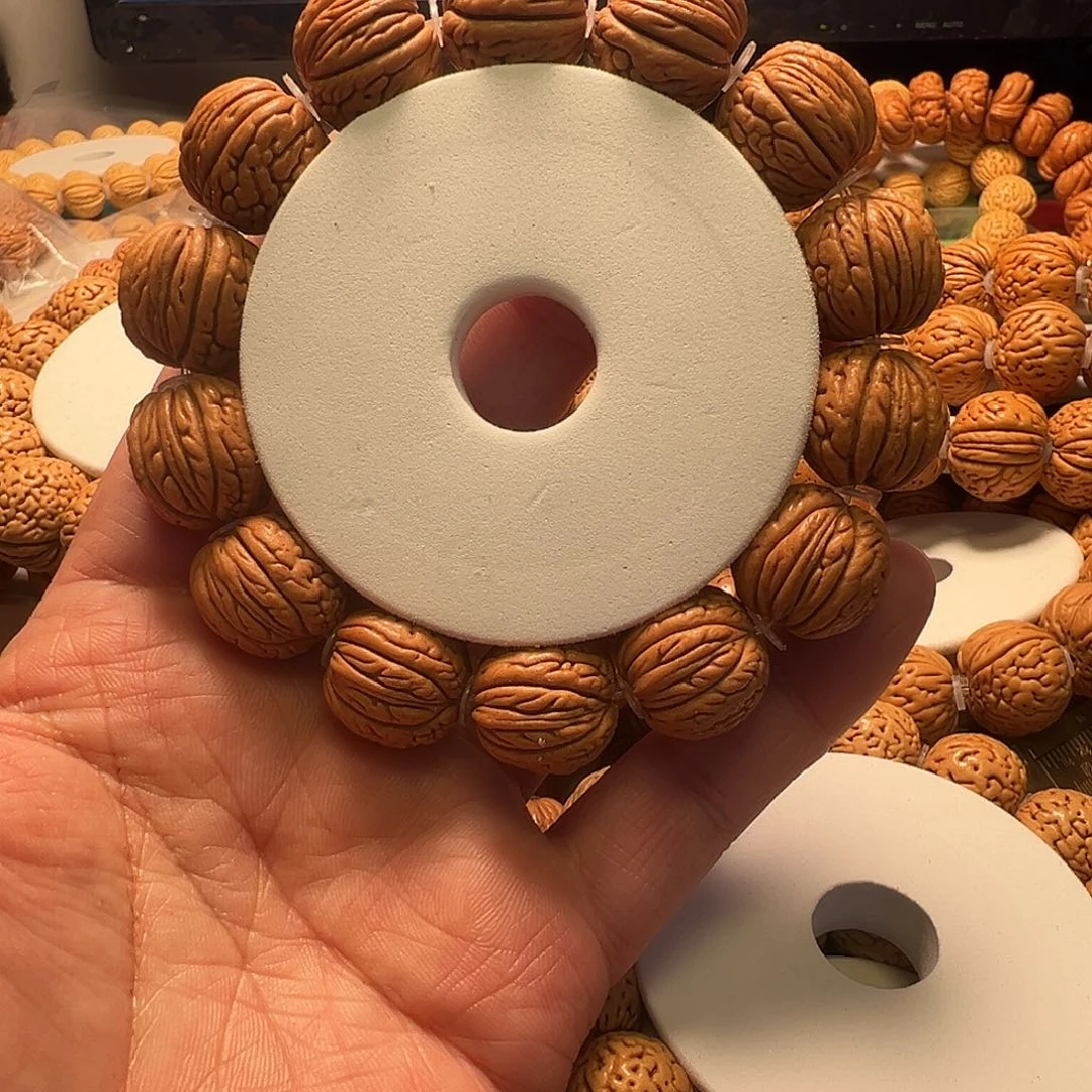 手串桃核铁扇公主