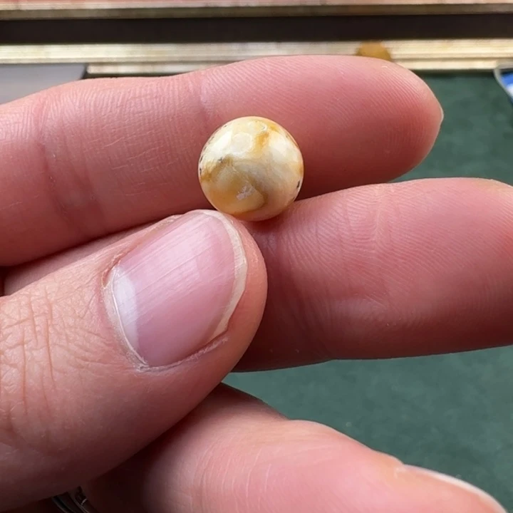 琥珀裸石未镶嵌嘎嘎嘎哈