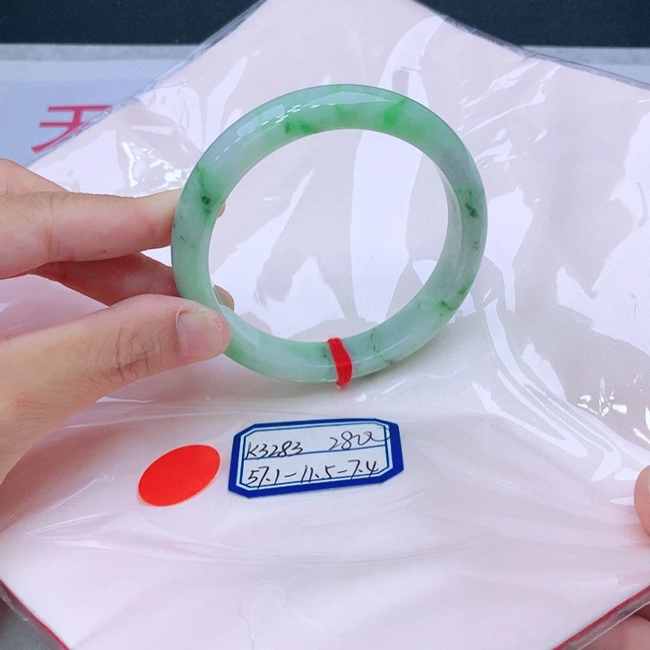 未镶嵌手镯翡翠翡翠