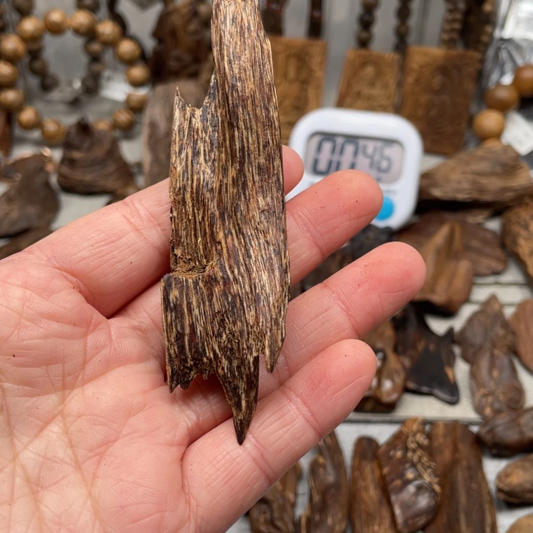 沉香沉香碎屑香港老料树心料6.35+