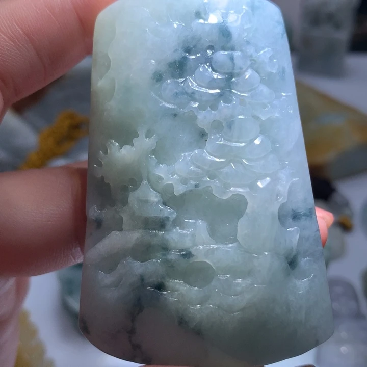翡翠未镶嵌颈饰保真天然A货翡翠