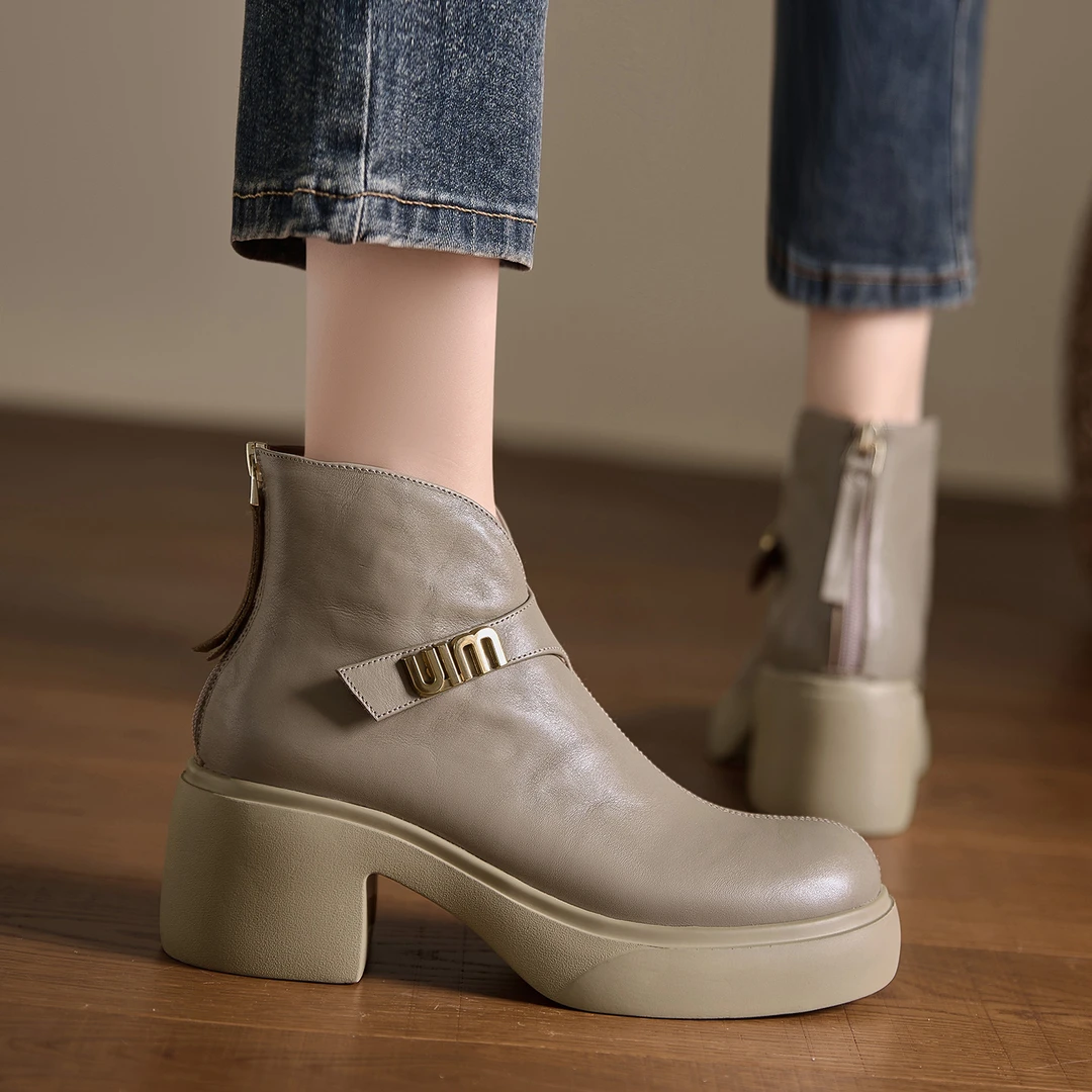 2025秋冬新款6.5cm粗跟短靴V口切尔西靴厚底马丁靴女真皮短筒单靴