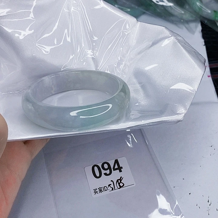 翡翠未镶嵌手镯一图一物实物为准