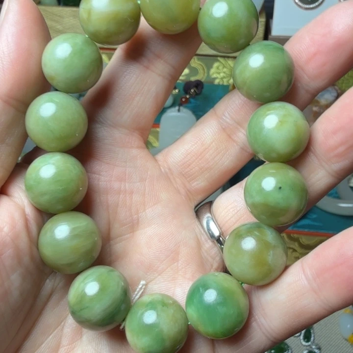 和田玉未镶嵌手串