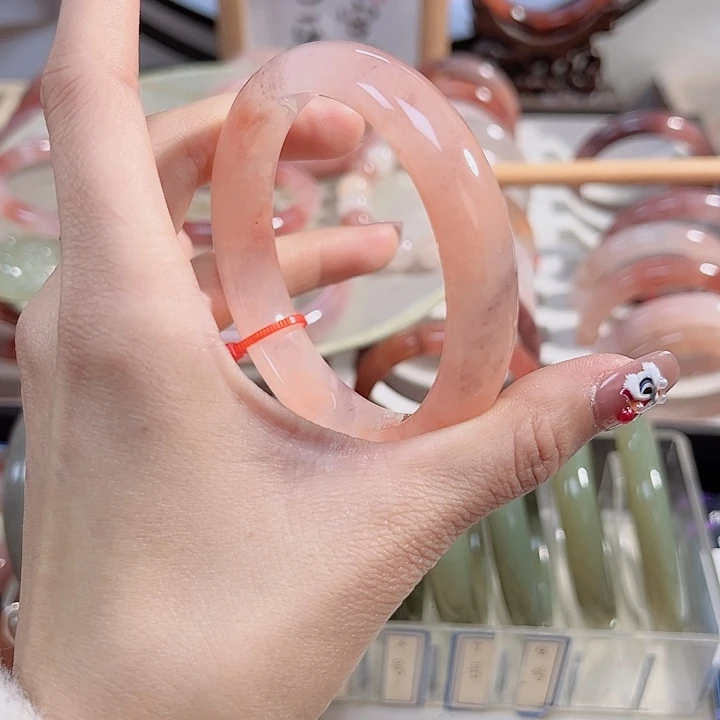 石英质玉手镯未镶嵌ξ****)