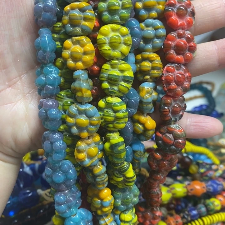 琉璃颈饰花片隔片