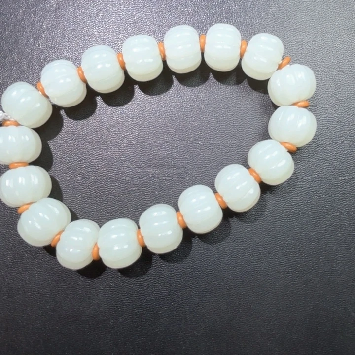 城***事和田玉未镶嵌挂件