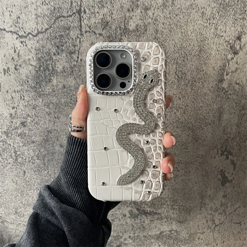 鳄鱼纹做旧水砖蛇适用苹果16promax手机壳iPhone15复古14女13/12