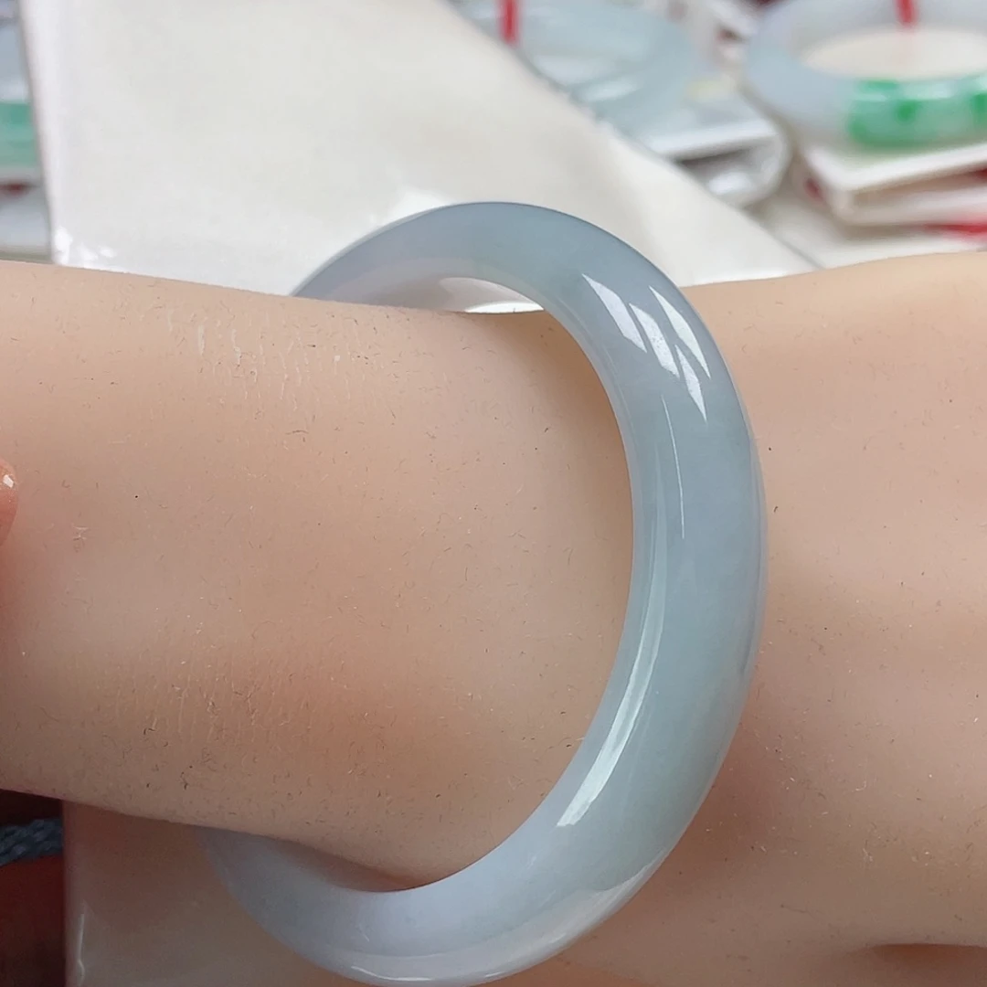 翡翠手镯未镶嵌缅甸翡翠手镯55圈