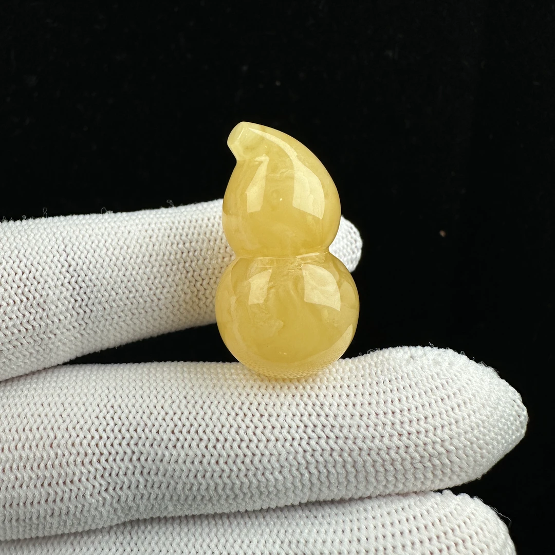 Y3381天然原矿蜜蜡鸡油黄葫芦17.4x31mm抖音基地质检发货