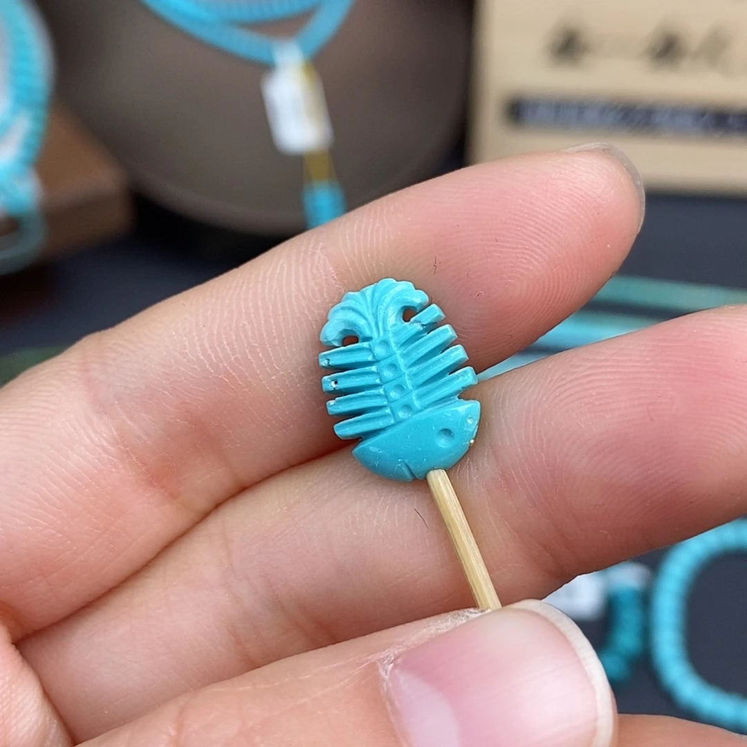 绿松石配饰未镶嵌