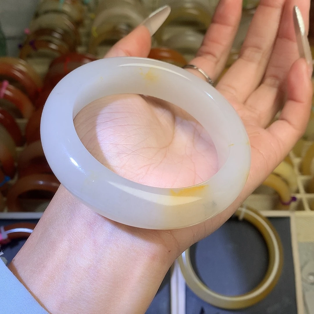 石英质玉（黄龙玉）未镶嵌手镯