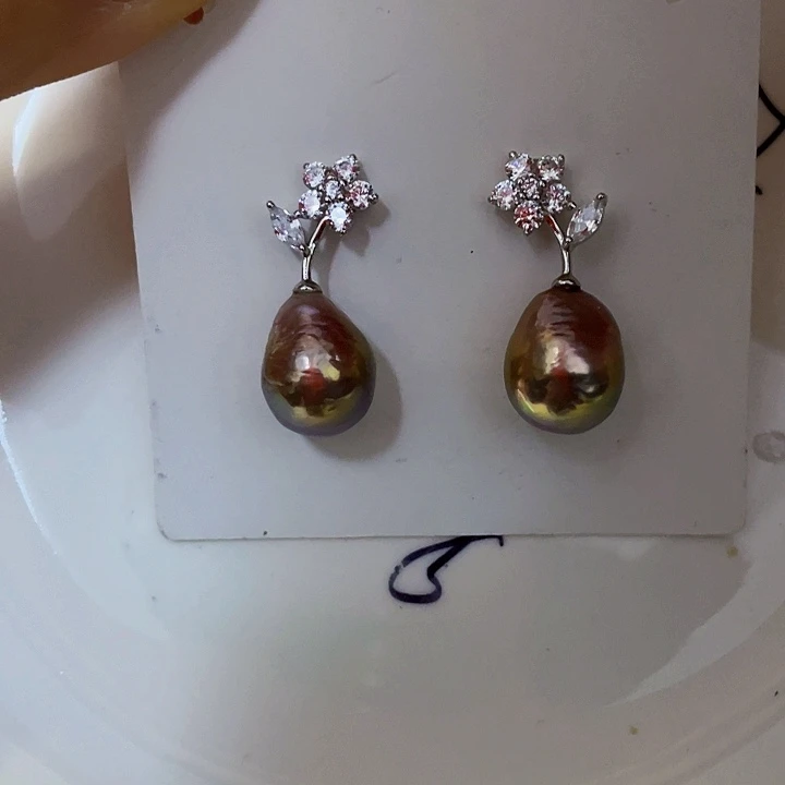 淡水珍珠银S925镶嵌耳饰