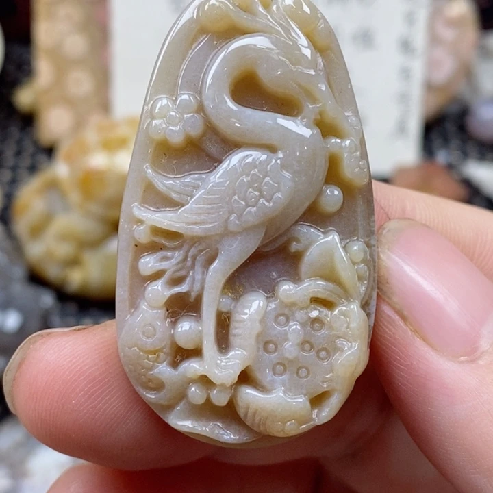 颈饰未镶嵌硅化珊瑚（珊瑚玉）小