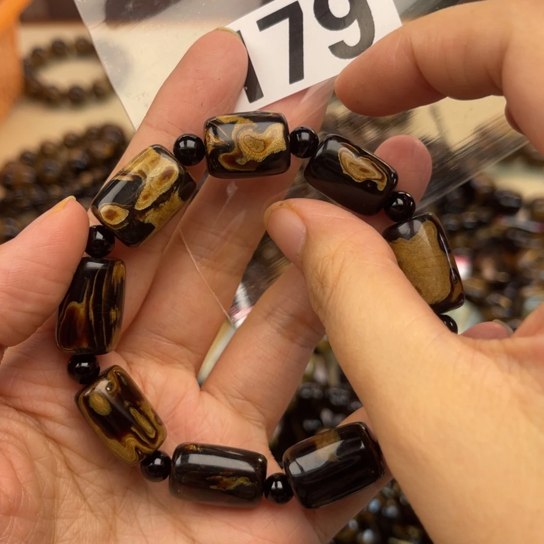 大果紫檀（缅甸花梨）179