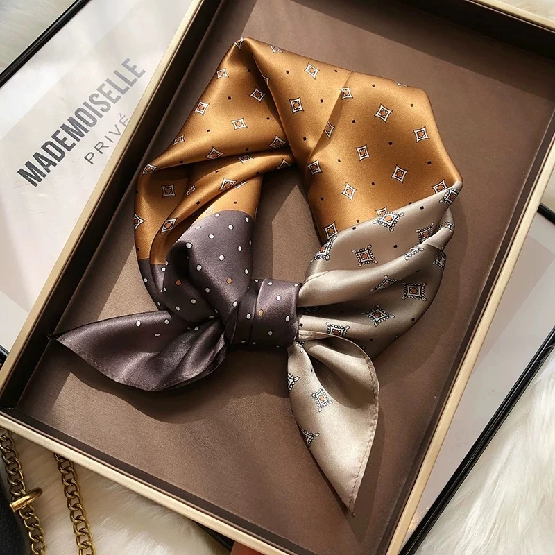 楊楊 魔术巾 明星同款 65*65 100%桑蚕丝