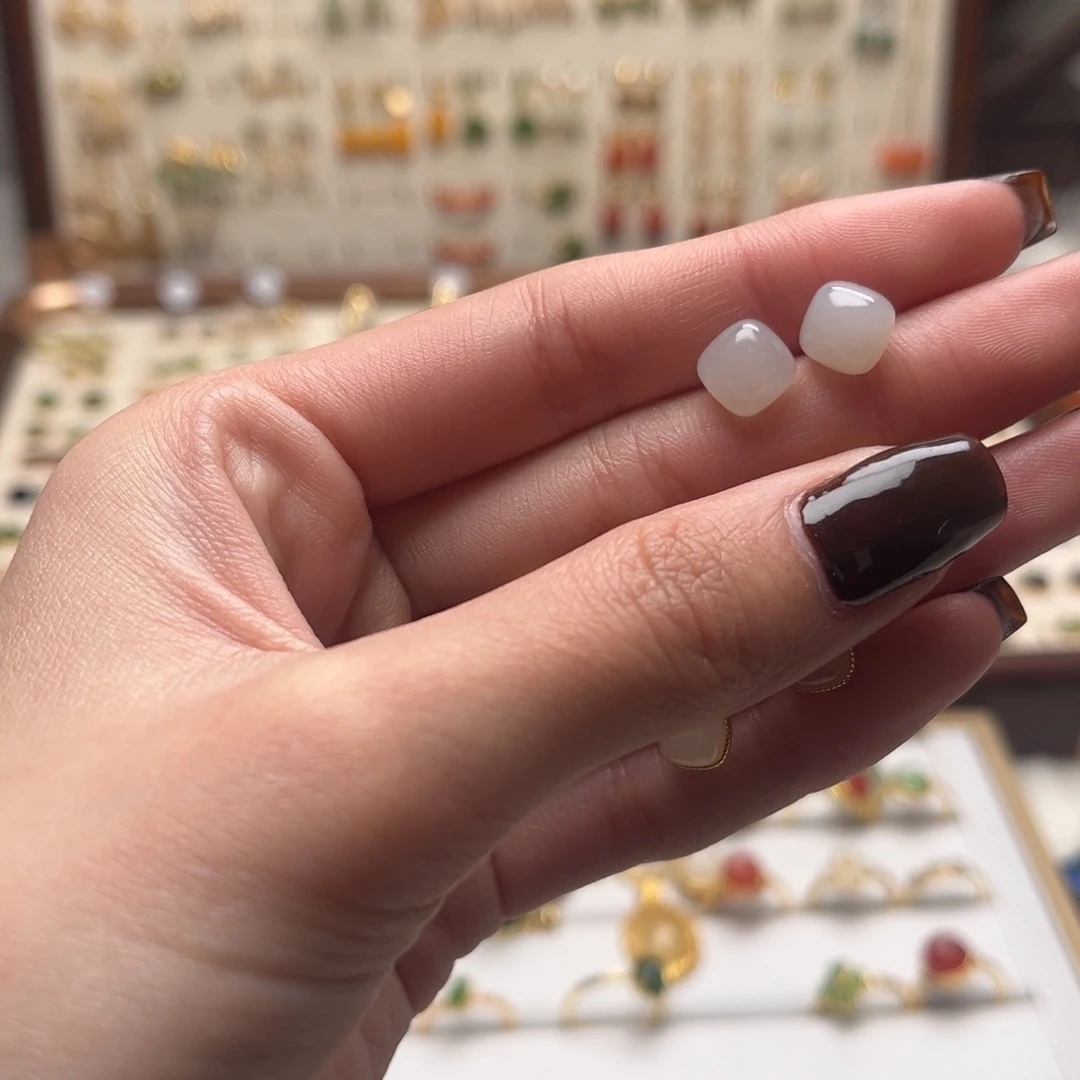 和田玉银S925镀金镶嵌耳坠