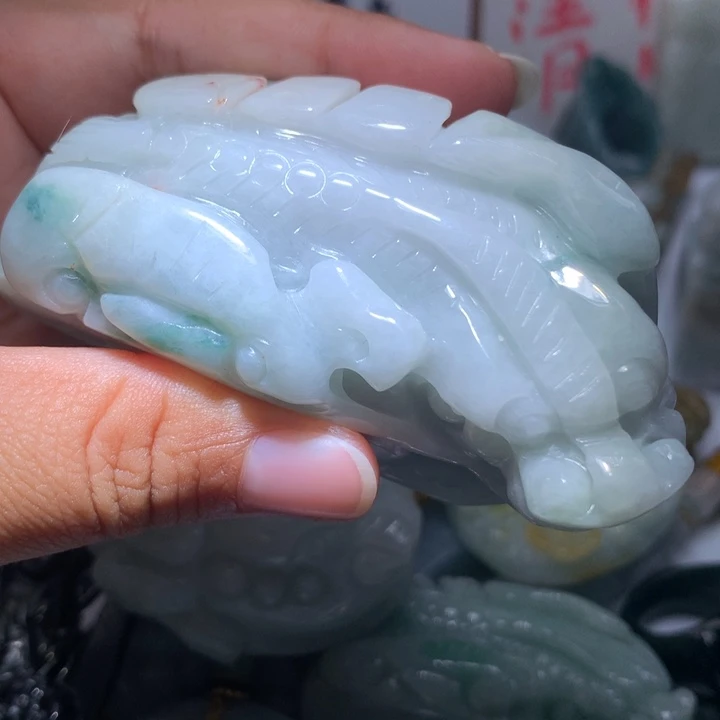 翡翠未镶嵌颈饰保真天然A货翡翠