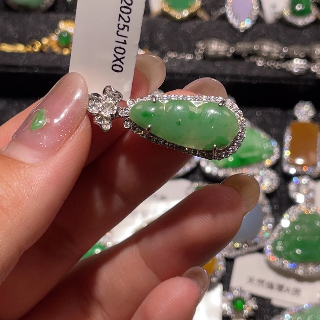 翡翠银S925镶嵌颈饰