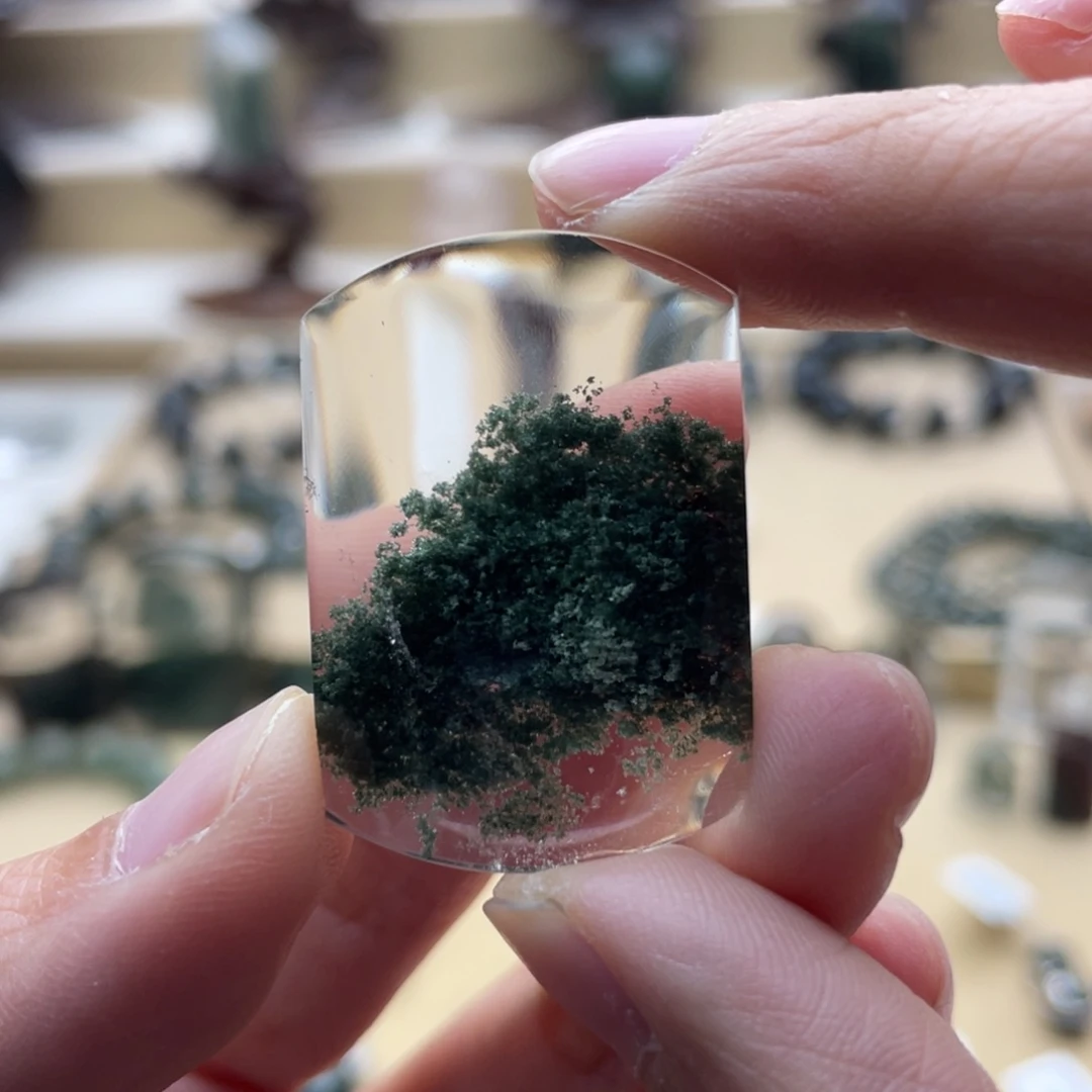 颈饰水晶未镶嵌绿幽灵吊坠