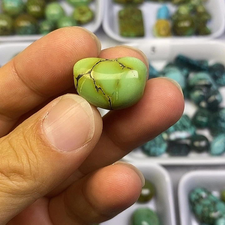 未镶嵌菜籽黄糖豆