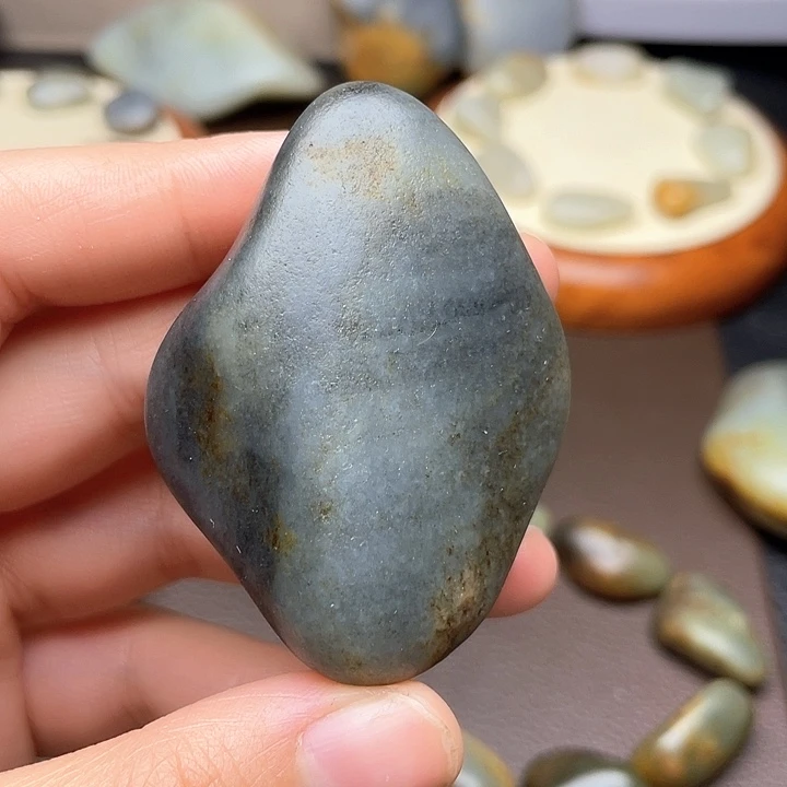 和田玉未镶嵌颈饰11