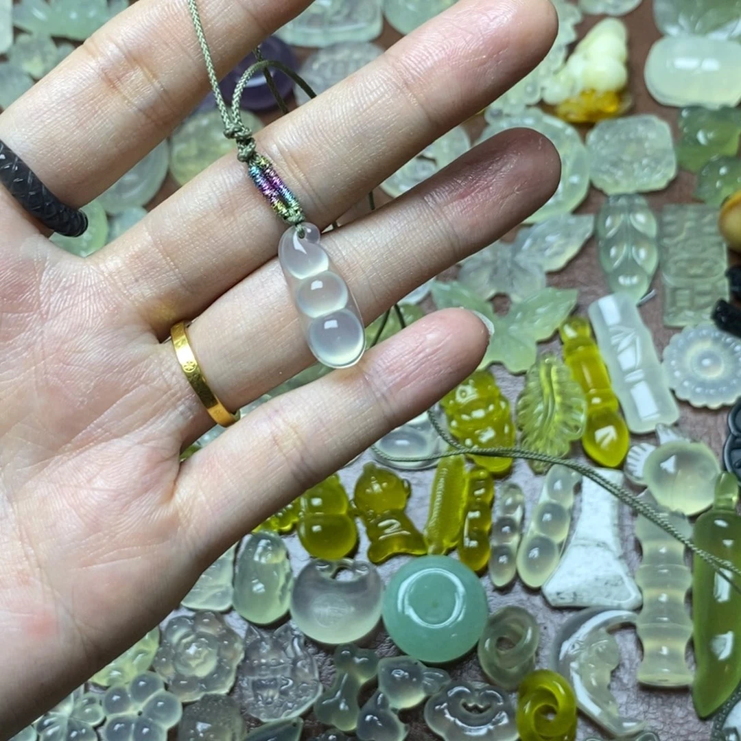 蛇纹石玉合金颈饰