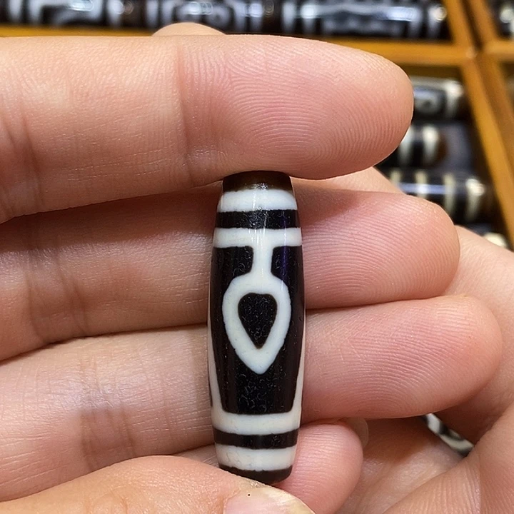 匚***丅玛瑙/玉髓未镶嵌珠宝半成品