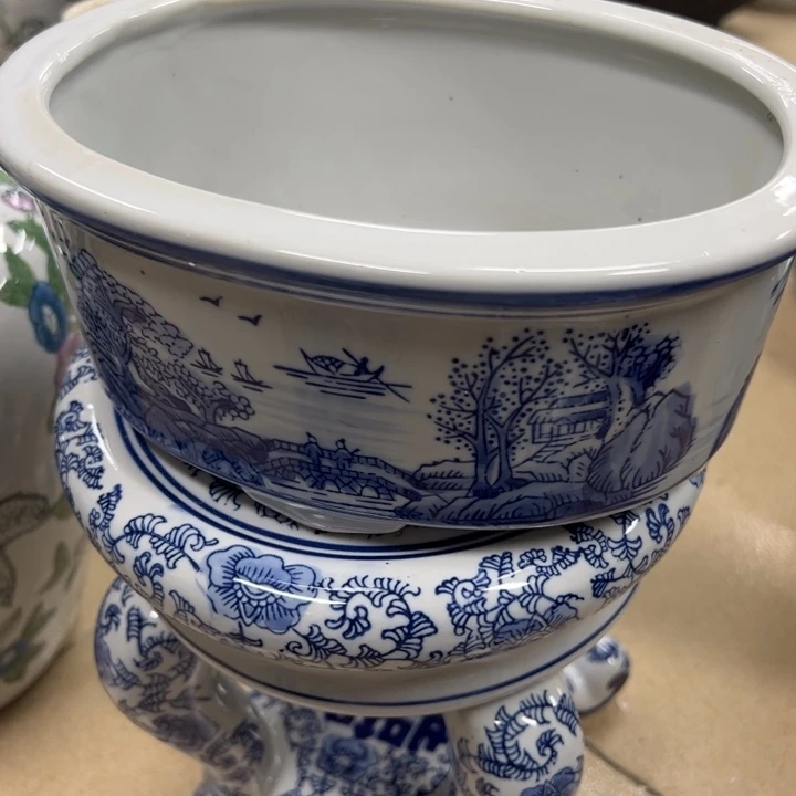 瓷片微瑕。。。。。。。。。。。。。。