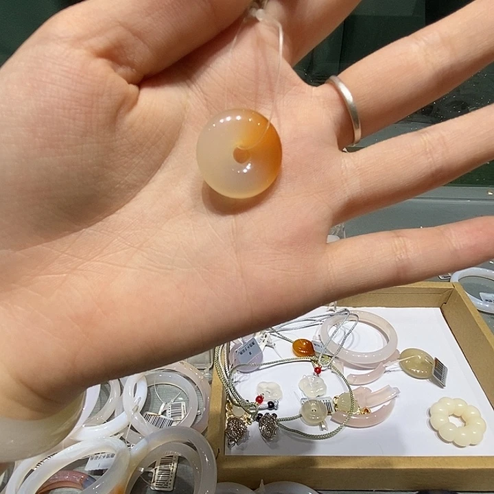 玛瑙/玉髓颈饰未镶嵌卫*