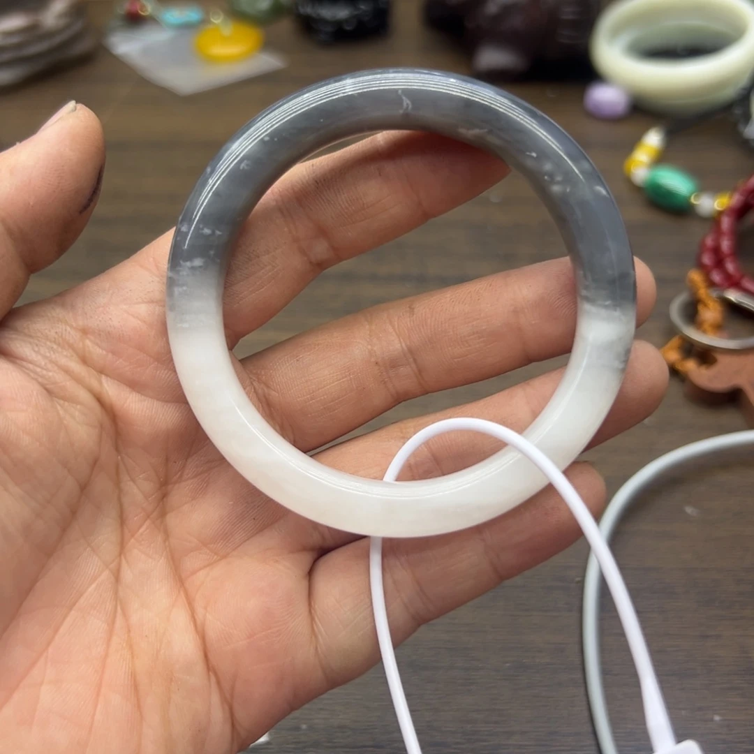 和田玉未镶嵌手镯57.6圈围348