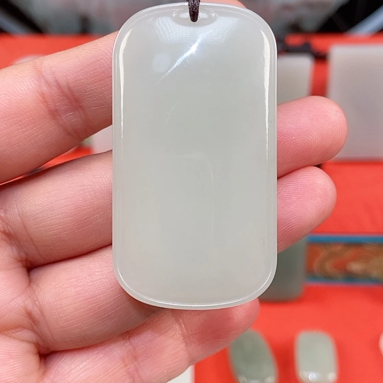 【闪购商品】颈饰未镶嵌和田玉