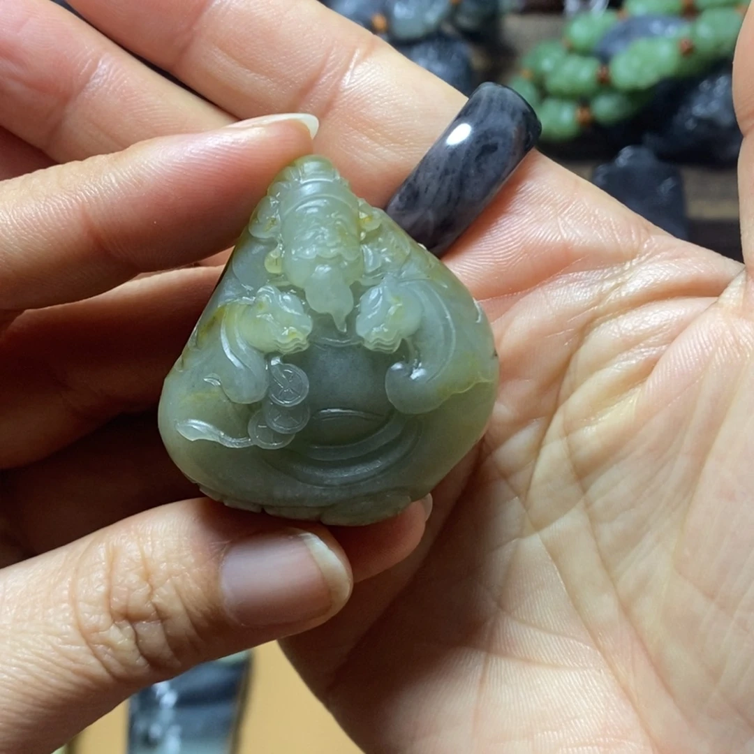 和田玉颈饰未镶嵌家**材定制