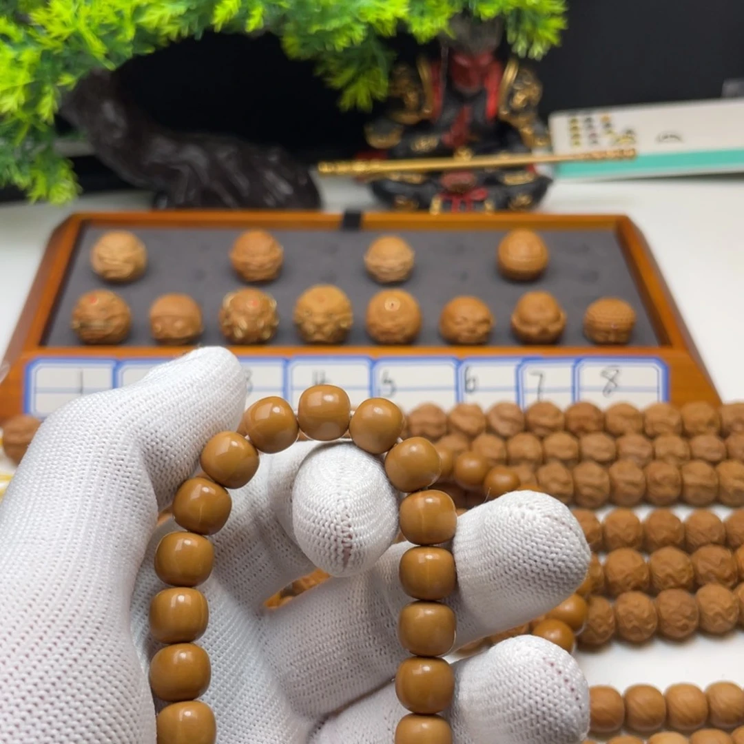何***曼猴头核桃手串猴头