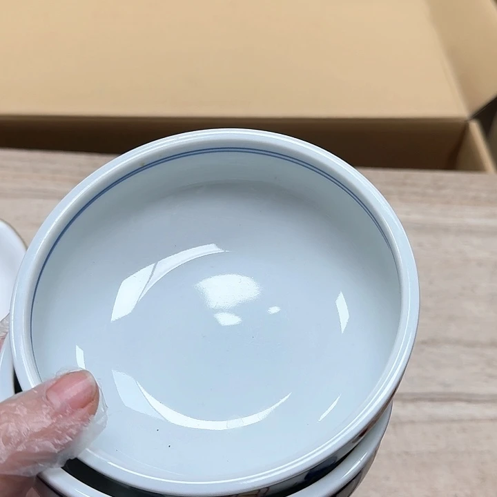 瓷片怡*瓷器。
