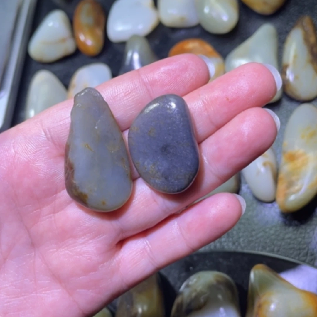 【闪购商品】颈饰未镶嵌和田玉（子料）