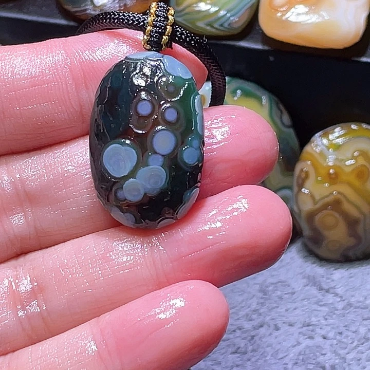 未镶嵌玛瑙/玉髓珠宝奇石