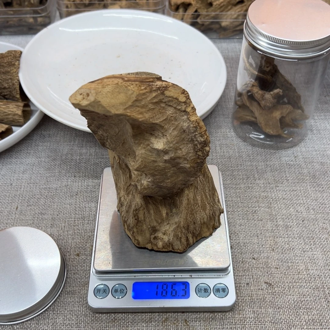 海南天然水格料186g