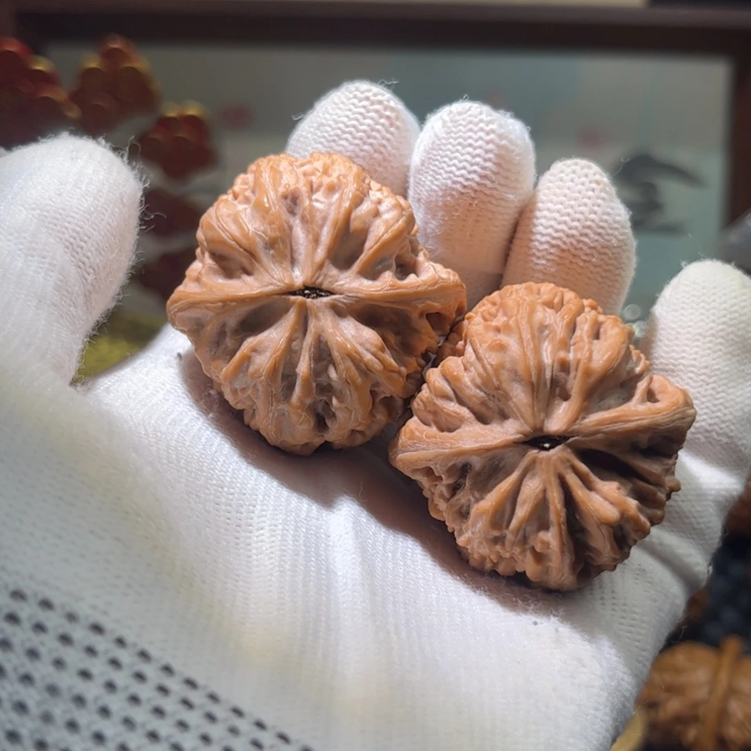 得***炙吊坠文玩核桃西北