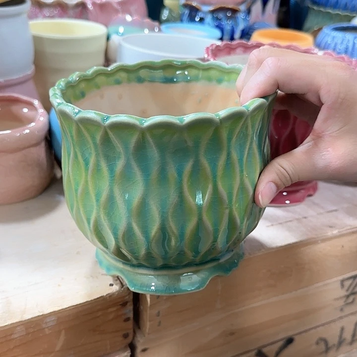 姐姐，我们一边直播会一边给您找盆，您耐心等待一下，暂时不点菜哈