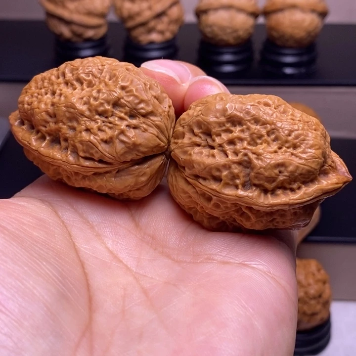 文玩核桃把件盘古鬼龙65