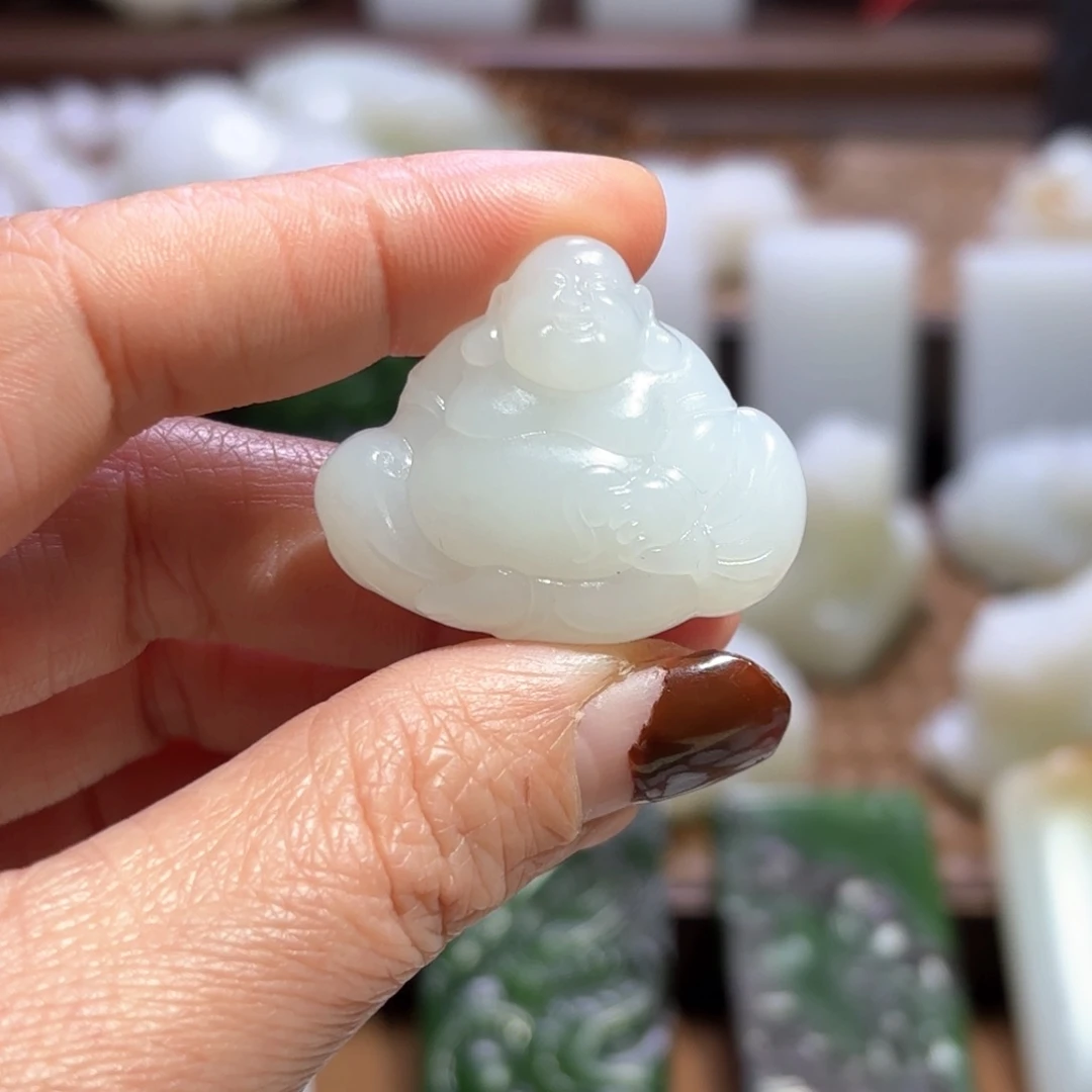 和田玉颈饰未镶嵌妙*