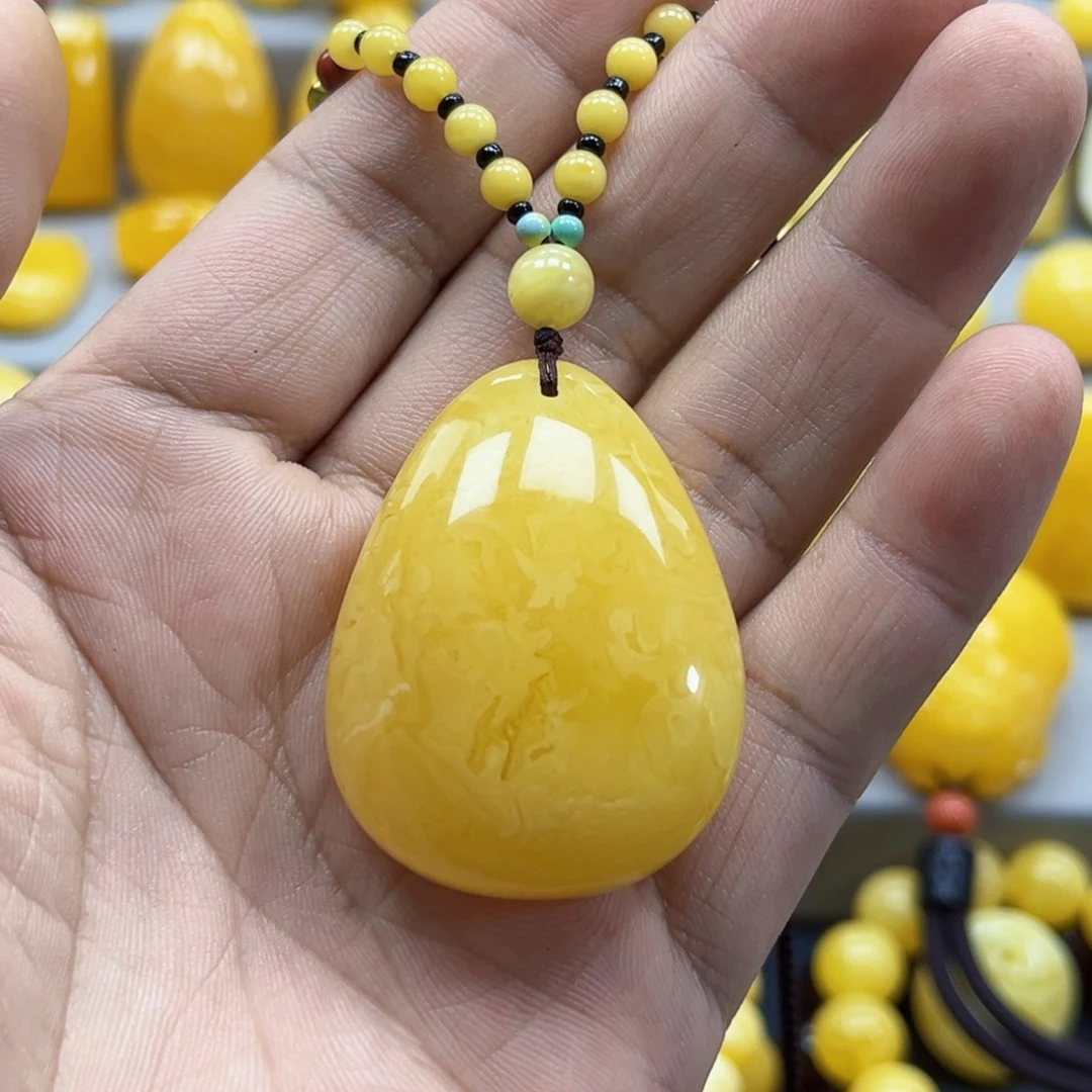 蜜蜡未镶嵌珠宝奇石