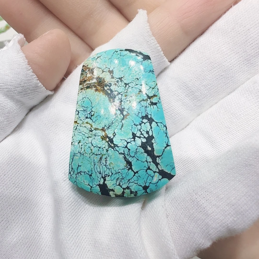 绿松石未镶嵌原矿绿松石