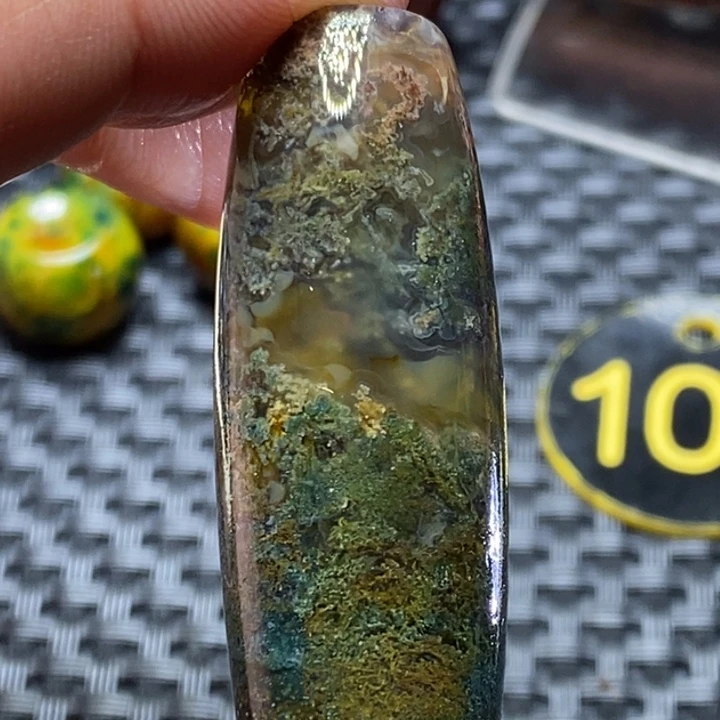 华***哥玛瑙/玉髓未镶嵌颈饰